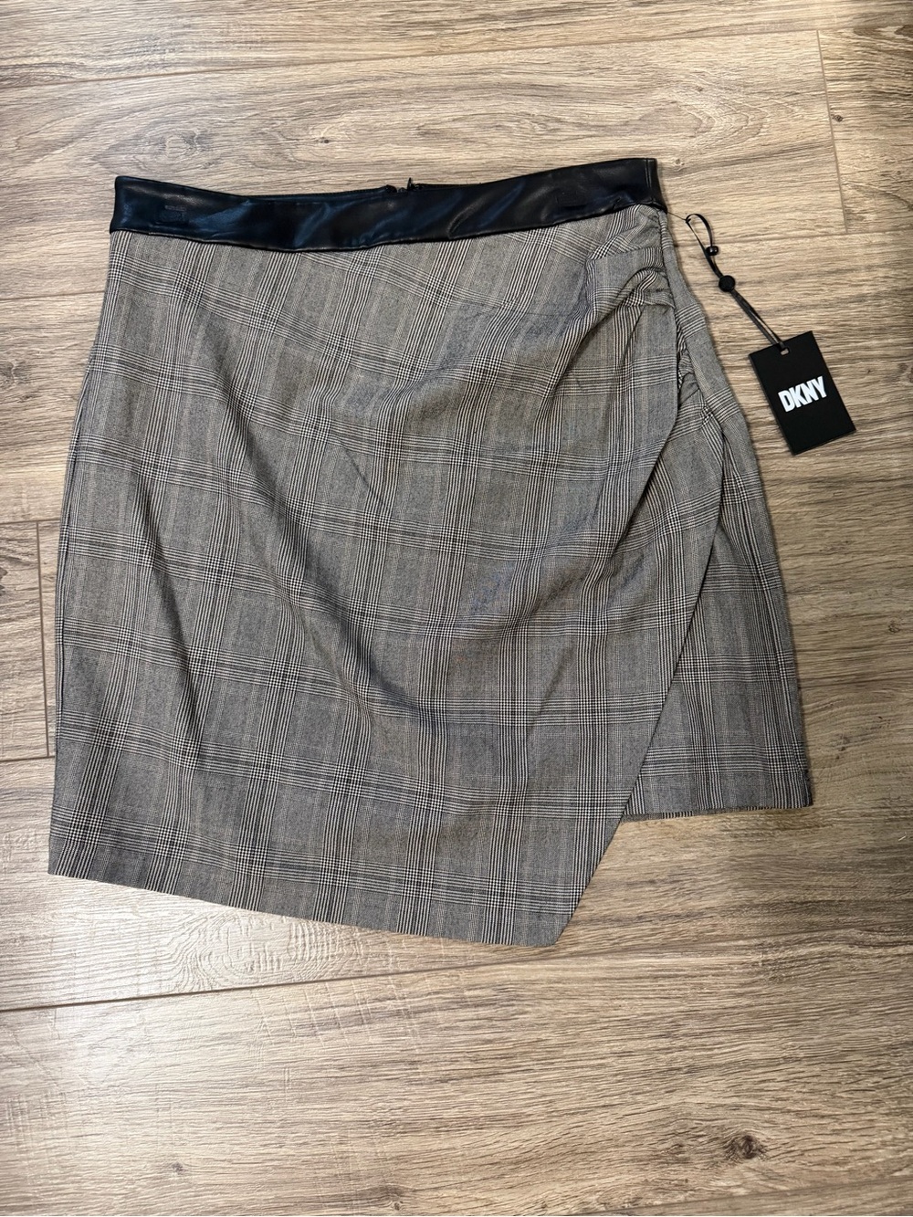 DKNY Gray Plaid Mini Skirt with Black Faux-Leather Waistband